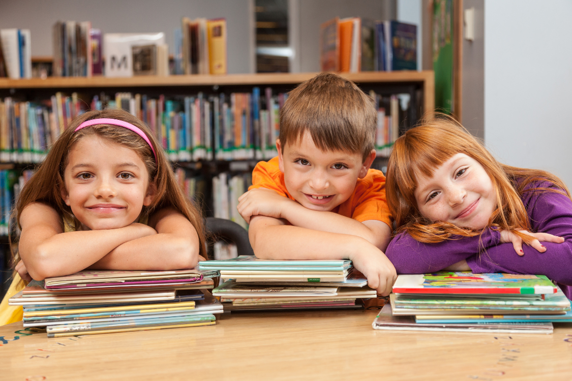 Discover proven free and low-cost phonics resources for parents. From library programs to DIY activities, learn how to support your child's reading without breaking the bank.