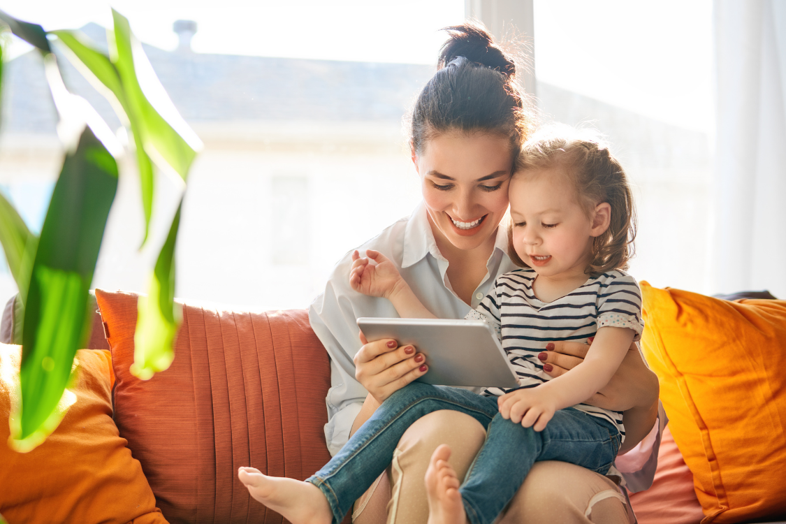 Planet Lettra app review: Expert analysis of this creative word-building playground with letter bubbles. Discover quality, usability, and engagement ratings from phonics specialists.