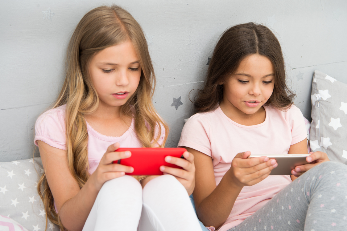 Not all phonics apps are created equal. Learn which digital game features support real reading development and which are just dressed-up entertainment.