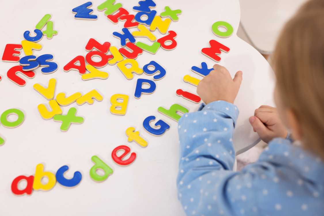 Word sorting builds early reading skills and supports phonics with proven, research-backed results.